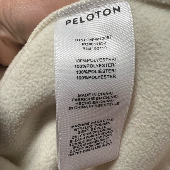 13. PELOTON SHERPA 1/2 ZIP Pullover- Cream and Black - Picture 6 of 16